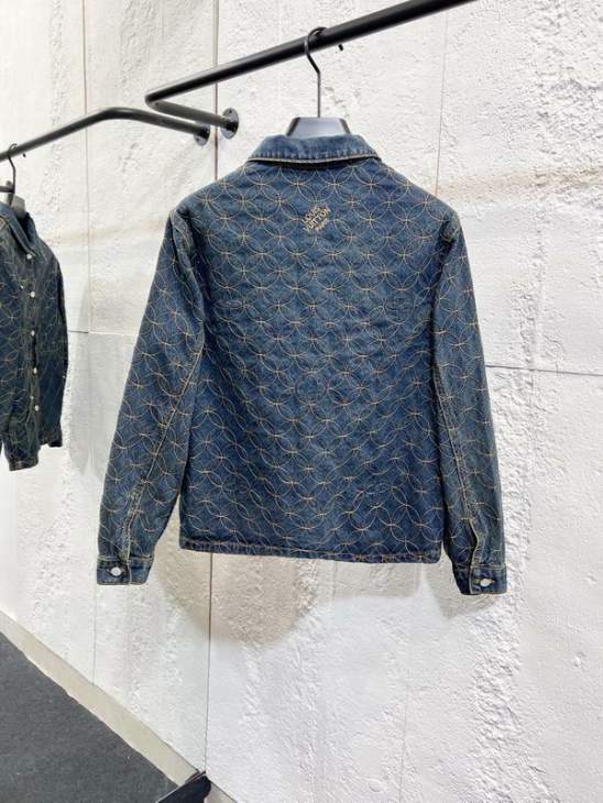 Picture of LV Sweater Suits _SKULVsz46-5230-36sytxH991H99241187